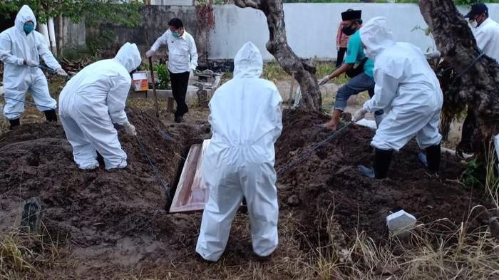 Pemakaman kasubbag protokol Humas Sidoarjo