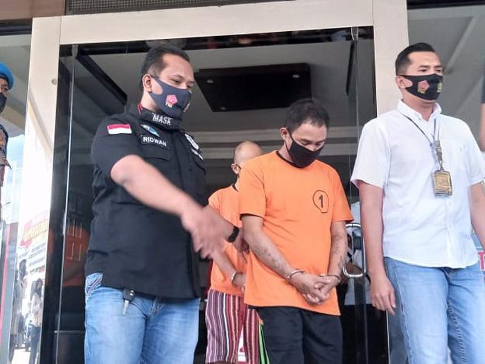 Penampakan Drummer J-Rocks yang Ditangkap Terkait Ganja