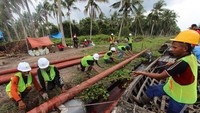 Demi melistriki 8 desa tersebut, PLN mengelontorkan dana sebesar Rp 75,2 miliar untuk membangun PLTD, JTM sepanjang 52 kms, JTR sepanjang 35,56 kms dan 20 unit Gardu Distribusi dengan total daya 2.135 kVA. Foto: Dok. PT PLN (Persero)
