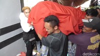 Ritual sebagai penghormatan terhadap orang yang sudah meninggal, tidak hanya diyakini akan membuat arwah orang yang telah meninggal menjadi tenang, tetapi juga memberikan berkat bagi keluarga yang masih hidup.  
