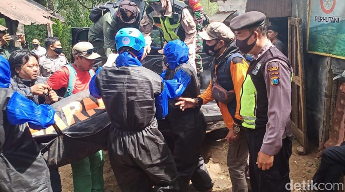cemoro sewu gunung lawu magetan