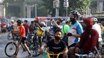 Gedung Kejagung yang Hangus Terbakar Jadi Tontonan Warga