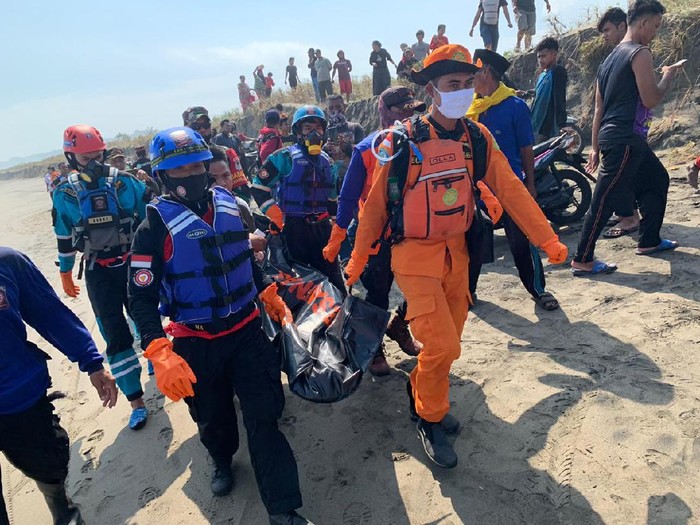 Jasad santri tenggelam di pantai Ciaptujah ditemukan