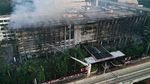 Momen Jaksa Agung Pantau Pemadaman Kebakaran Gedung Kejagung