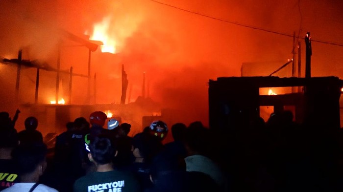 Kebakaran Kios di Makassar