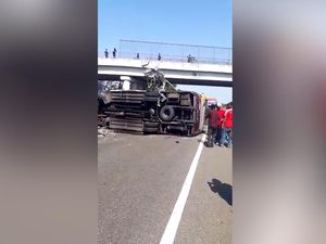 Video Kecelakaan Maut di Tol Cipali KM 150, 4 Orang Tewas