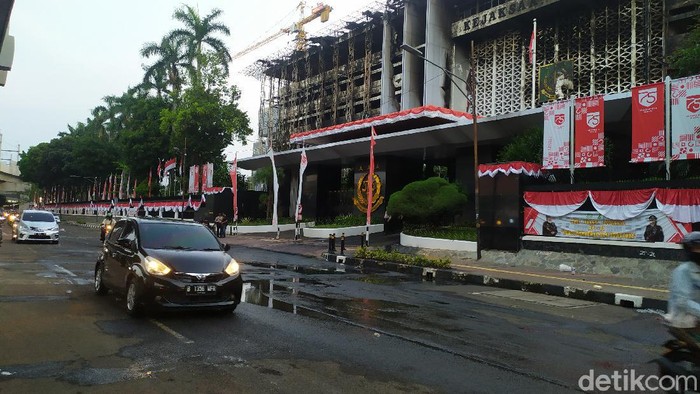 Kondisi lalu lintas di depan Kejagung.