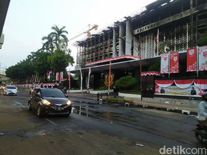 Pendinginan Selesai, Jalan Panglima Polim Depan Kejagung Kembali Dibuka