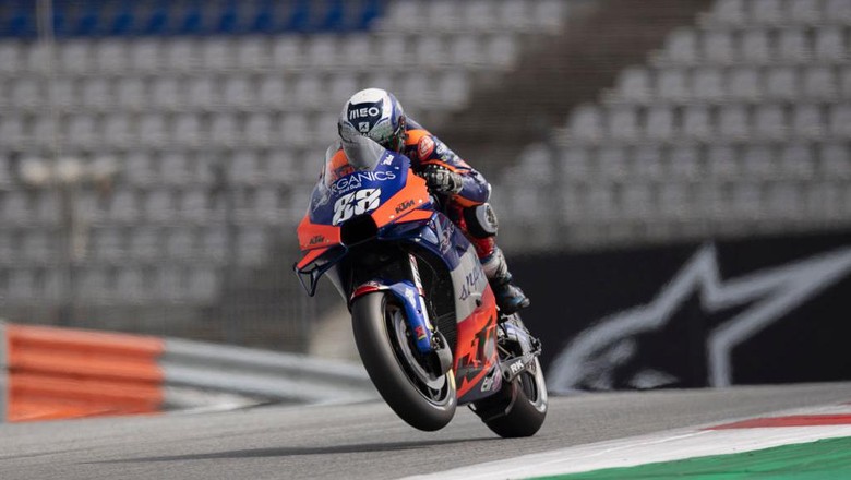 Miguel Oliveira SPIELBERG, AUSTRIA - AUGUST 15: Miguel Oliveira of Portugal and Team KTM Tech 3 heads down a straight during the MotoGP Of Austria - Qualifying at Red Bull Ring on August 15, 2020 in Spielberg, Austria. (Photo by Mirco Lazzari gp/Getty Images)