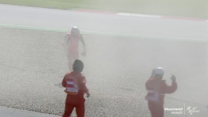 Valentino Rossi crash dalam kualifikasi MotoGP Styria 2020, Sabtu (22/8/2020).