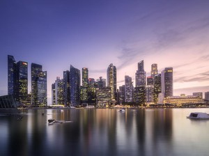Pria Ini Nekat Berenang dari Singapura ke Malaysia