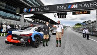 Dalam siaran pers BMW disebutkan, safety car yang digunakan di MotoGP 2020 ini berbasis BMW M8 Competition Gran Coupe. Foto: Dok. BMW