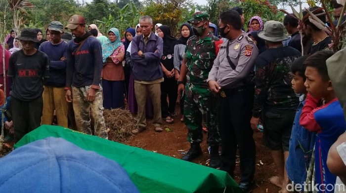 Bocah yang terbakar di sukabumi meninggal