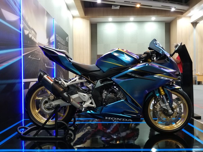 Contoh modifikasi Honda CBR250RR SP Quick Shifter