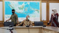 Diberitakan sebelumnya, PTUN Jakarta mengabulkan gugatan yang diajukan oleh eks Komisioner KPU Evi Novida Ginting yang diberhentikan secara tidak hormat berdasarkan Keppres nomor 34/P tahun 2020. Dengan dikabulkan gugatannya, maka Keppres pemberhentian tersebut menjadi batal. Presiden Jokowi lalu memutuskan tidak akan banding atas putusan tersebut.