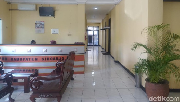 gedung dprd sidoarjo
