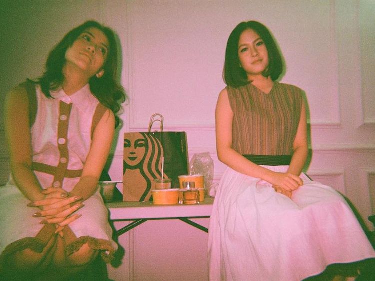 Kekompakan Hasyakyla Utami dengan Sang Adik, Zara saat Kulineran