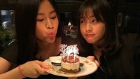 Saat Zara ulang tahun pun, Kyla menjadi yang utama sebagai orang yang memberikan kejutan ulang tahun. Kejutannya berupa kue ulang tahun mini lengkap dengan lilinnya. Foto: Instagram @hasyakyla