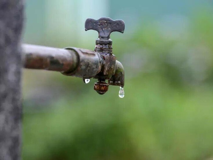 Hundreds of people in eastern China have been infected with bacteria which can cause dysentery after drinking contaminated water, reports say DIPTENDU DUTTA AFP/File