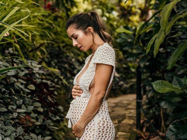 8 Pesona Jennifer Bachdim, Istri Irfan Bachdim yang Kini Hamil Anak ke-3