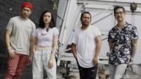 Mereka beranggotakan Mellita Sarah (vokal), Fran Rabit (bass), Popo Fauza (kibor), dan Marlond Telvord (drum). Foto: Dikhy Sasra