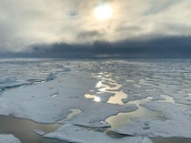 Pemanasan Arktik Justru Memicu Kristal Es di Awan Terbentuk, Kok Bisa?