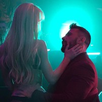 Beginilah kemesraan mereka saat di lokasi syuting. Keduanya kerap melakukan adegan panas.  Foto: Instagram