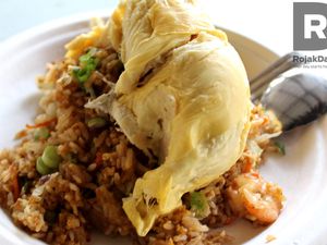 Nasi Goreng Topping Durian Bisa Jadi Menu Sarapan Unik, Mau Coba?