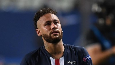 Detik-detik Neymar Menangis