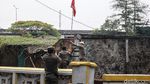 Atribut Ormas di Bintaro Permai Ditertibkan