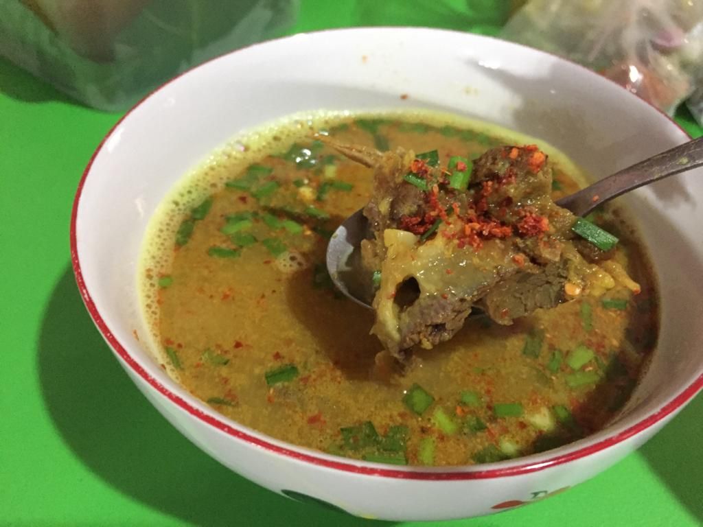 Pengalaman Jastip Tahu Gejrot dan Empal Gentong Langsung dari Cirebon
