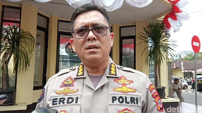 Polisi dalami kaitan 7 pelempar bom molotov di 3 TKP markas PDIP