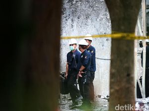Puslabfor Teliti Abu dan Arang Sisa Kebakaran Gedung Kejagung