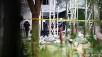 Tim olah TKP di gedung Kejagung dibagi menjadi dua.