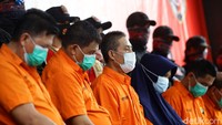 Hasil penyelidikan polisi, kecil kemungkinan adanya motif persaingan bisnis. Sehingga tim kemudian mendalami adanya kemungkinan persoalan internal di perusahaan tersebut. Polisi kemudian mendapatkan petunjuk jika karyawati korban bernama Nur Lutfiah mendalangi penembakan korban. Nur Lutfiah dipercaya sebagai admin dan mengurusi keuangan di perusahaan korban PT Dwi Putra Tirtajaya.