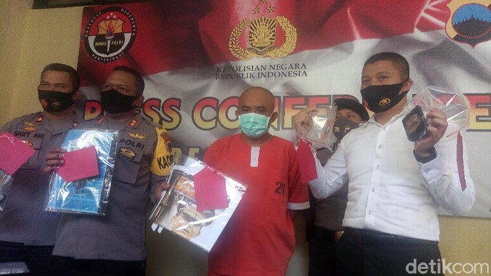 Pria mengaku wartawan melakukan pemerasan pengelola objek wisata di Wonosobo.
