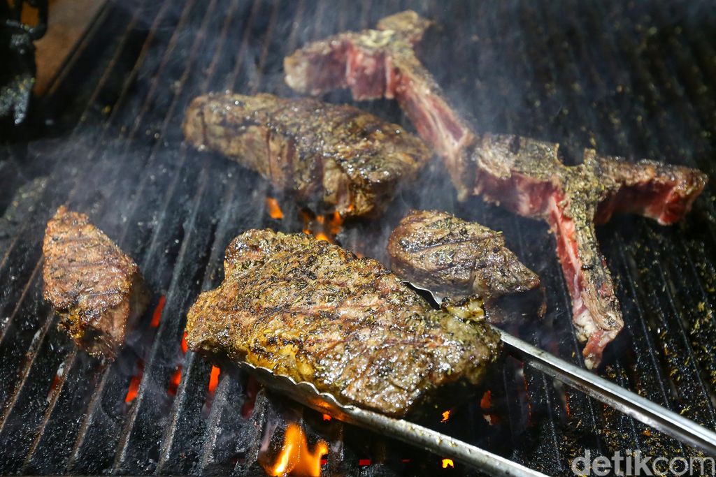 Steak di Boy N Cow