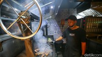 Apa keistimewaan lain restoran Boy N Cow? Ada di pemilihan daging, restoran hanya memilih kualitas daging tinggi dari Australia, Amerika Serikat hingga Jepang
