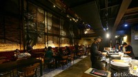 Namanya Boy N Cow. Restoran ini ada di Jalan Raya Kerobokan 138, Seminyak, Bali, pusat dari tempat nongkrong dan restoran.