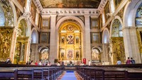 Selain itu ada pula Sao Roque Church yang disebut sebagai gereja paling mahal di dunia karena terbuat dari emas yang didatangkan langsung dari Brasil. Gereja ini juga merupakan gereja tertua di Portugal yang dibangun pada 1590. (Foto: iStock)