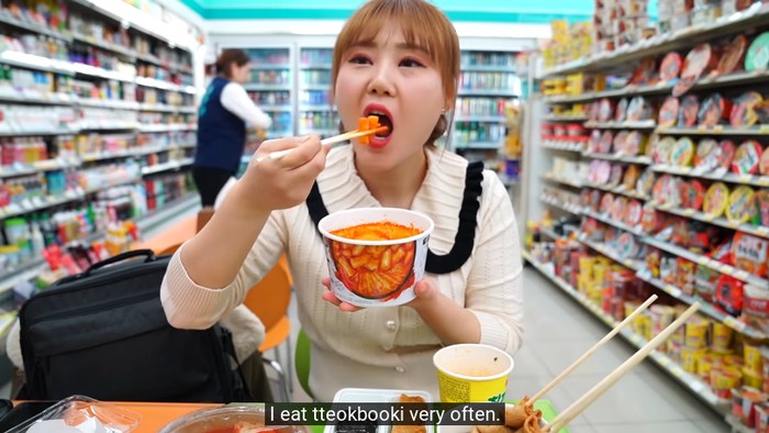 youtuber korea mukbang YouTuber Korea Mukbang Makanan Minimarket