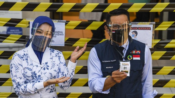 Si Cinta Dampingi RK Tes Uji Klinis Vaksin Corona