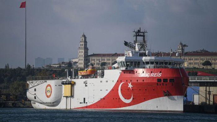 Kapal Turki yang akan menggelar latihan angkatan laut (Getty Images)