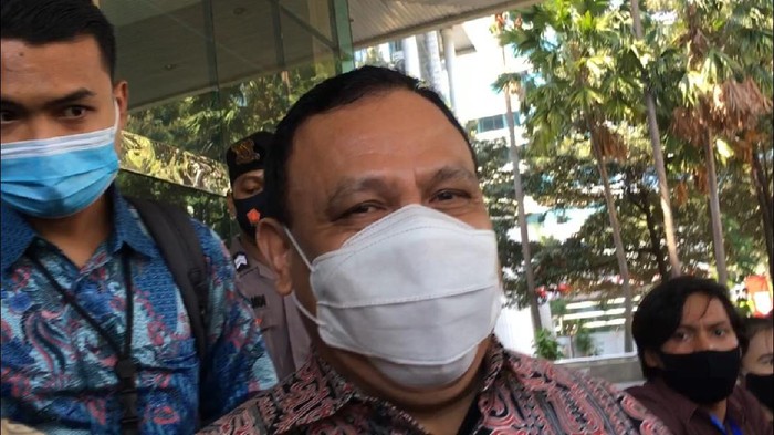 Ketua KPK Firli Bahuri usai disidang etik Dewas KPK.
