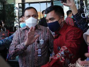 Dear Pak Firli, Kapan Azis Syamsuddin Dipanggil KPK?