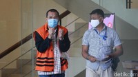 Sudirman Halawa diperiksa sebagai tersangka dalam kasus dugaan suap dari mantan Gubernur Sumatera Utara Gatot Pujo Nugroho.