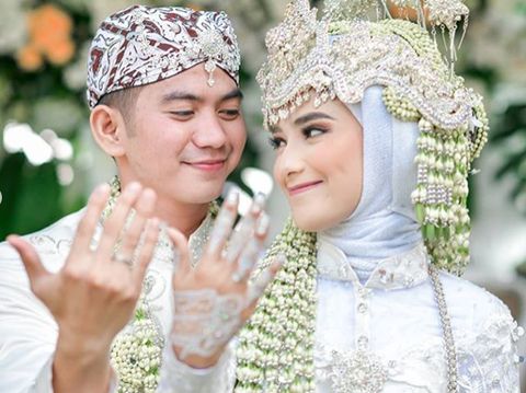 Nadya Mustika Rahayu, istri Rizki DA.