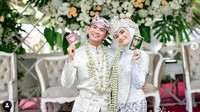 Rizki DA dan Nadya Mustika menikah pada Jumat (17/7) lalu di Bandung, Jawa Barat. Dok. Instagram/nadyamustikarahayu