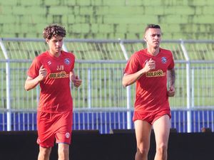 Pedro dan Hugo, Pemain Arema Asal Brasil Ini Cicipi Nasi Goreng