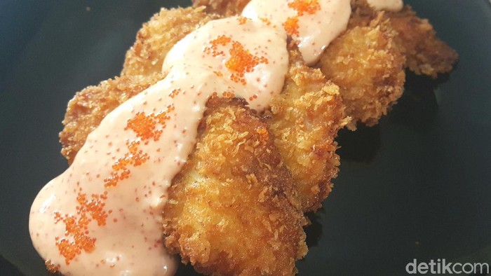 Resep Chicken Katsu ala Restoran Pakai Saus Mentai yang Creamy
